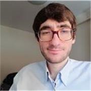 Offro lezioni private di italiano a studenti delle scuole elementari, medie o liceo, eventualmente anche ad un adulto