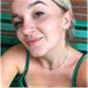 Studentessa di mediazione linguistica offre lezione di inglese e francese (C1)