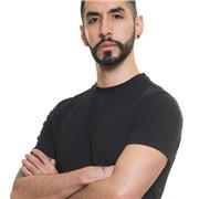 Profesor de Yoga y pilates, a domicilio u online, formado en India, donde viví cuatro años. Con formación en danza contemporanea, ballet y flamenco