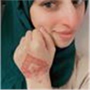 I am a native English speaker. Who was born in the UK. I have very good understanding of the English language