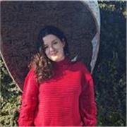 Babá com reforço escolar. Experiência com aulas de inglês. Cursando Psicologia