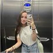 Soy una profesora graduada en Magisterio Bilingüe de Educación Primaria. Aunque puedo realizar apoyo/clases de otras asignaturas! 