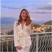 Insegno spagnolo a persone di ogni fascia d’età. 