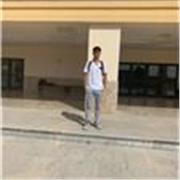 Sono un ragazzo appena diplomato allo scientifico e che l’ anno prossimo frequenterà ingegneria. Sono abbastanza polivalente e versatile nelle materie, sopratutto matematica, inglese, italiano e storia