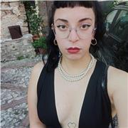 Aiuto compiti alle elementari e medie in tutte le materie. Invece alle superiori: psicologia, italiano, filosofia, storia dell'arte, storia