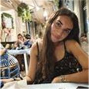 Studentessa di giurisprudenza, diplomata al liceo classico, impartisce ripetizioni di italiano, latino e offre aiuto compiti per bambini e ragazzi