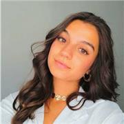 ¡Buenas! Mi nombre es Ane Díaz Martín. 
Mi intención es dar clases a alumnos/as de primaria como refuerzo por si necesitan ayuda para hacer los deberes, prepararse exámenes, etc. 
Soy universitaria, estudiante de Psicología en la UPV, Donostia.