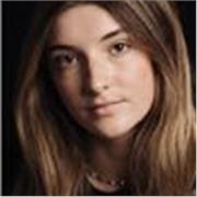 Titulada en CAE Certificate in Advanced English con un año de experiencia como profesora particular.