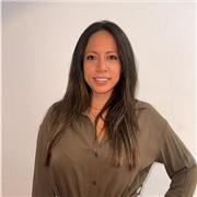 Profesional titulada en Marketing y Publicidad, con experiencia en redes sociales, estrategia digital y comunicación.