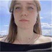 Compiti difficili? Affrontiamoli insieme online (senza stress e col sorriso).