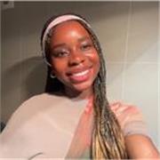 Estudiante de Diseño de Interiores, apasionada por los idiomas y motivada por acercar su aprendizaje a los más pequeños.