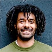 Native English tutor offering private English lessons for children and adults in Reading