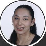Profesora con un C1 en inglés y experiencia viviendo en el extranjero.