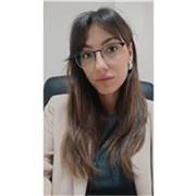 Abogada, dispuesta a enseñarte el derecho de una forma de andar por casa para que te resulte más fácil su comprensión 