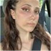 Laurenda con diploma linguistico con voto 100/100 e B2 in inglese, offro lezioni di Inglese, Italiano, Spagnolo, Storia e Scienze 