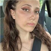 Laurenda con diploma linguistico con voto 100/100 e B2 in inglese, offro lezioni di Inglese, Italiano, Spagnolo, Storia e Scienze