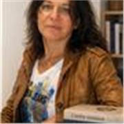 Profesora de rumano nativa con experiencia de 12 años de maestra. Ofrezco clases para personas de cualquier edad tanto para principiantes como para cualquier nivel