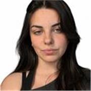 Profesora de inglés y francés con experiencia trabajando con niños