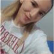 Profesora de preescolar, también de lengua castellana, además con conocimientos del inglés