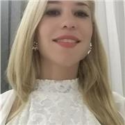 Je suis diplômée en administration des affaires avec une spécialisation en marketing, je suis actuellement à la recherche d'un poste de professeur d'espagnol, car c'est ma langue maternelle