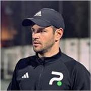 Soy licenciado en Educación Física.
Entrenador de fútbol con título UEFA “A”.
Con más de 10 años de experiencia.
