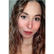 Sono Carla, pedagogista. Offro percorsi pratici per migliorare metodo, motivazione e autonomia