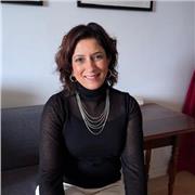 I am a legal scholar and lawyer. My lessons are aimed at university students.