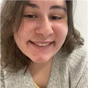 Étudiante avec bac mention très bien section européenne anglais pour renforcer les bases en anglais