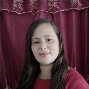 Profesora titulada en Diseño Gráfico con más de 10 años de experiencia