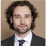 Je donne des cours de droit. Diplômé d’un master 2 de Droit pénal financier.