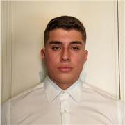 Profesor de matemáticas, economía e inglés (B2, +9 en la evau) para bachillerato, y cualquier otra materia menos lengua para la ESO. Estudiante de CAFyD y el año que viene paso a fisioterapia.
Especialidad en Anatomía para CAFyD y fisioterapia