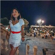 Sono una ragazza laureata all'Accademia di belle arti di Napoli e sono un'appassionata di storia dell'arte, impartisco ripetizioni private