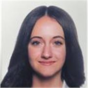 Soy alumna de piano durante 11 años y estoy capacitada a enseñar a pequeños a tocar el piano.