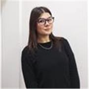 Studentessa di Laurea Magistrale per aiuto compiti