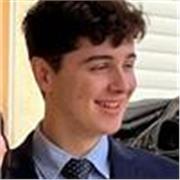 Estudiante universitario con 5 años de experiencia como profesor particular de inglés (C1), economía, matemáticas y demás. 