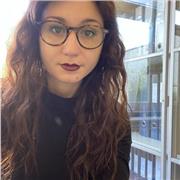 Laureata in giurisprudenza con 110/110 e lode impartisce lezioni private principalmente di diritto