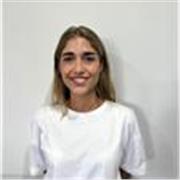 Profesional formada en Universidad de Navarra y Le Cordon Bleu, doy clases de inglés y pastelería personalizadas.