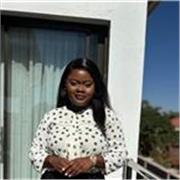 Native English tutor offering English lessons for children and adults in Frankfurt, available online and in person.