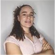 Licenciada en Literatura y Lengua Castellana en Medellín; enseño a niños y jóvenes con clases creativas, dinámica e inspiradoras