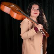Soy maestra de música, guitarra, piano, canto, ukelele