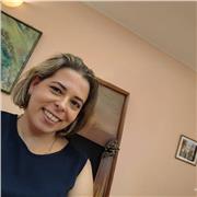 Madrelingua spagnola con livello C1 in inglese e B2 d'italiano. Più di 6 anni di esperienza nell'insegnamento.