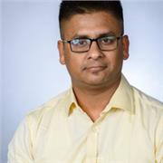 Friendly English Tutor Helping You Speak with Confidence