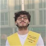 Soy Técnico Superior de Imagen para el Diagnóstico y Medicina Nuclear, que ha ido ayudando a sus sobrinas durante la primaria.