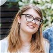 Psicologa dello sviluppo e dell'educazione (laureata magistrale) e diplomata al liceo scientifico a disposizione per tutoring