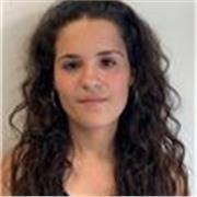Graduada en Comunicación Audiovisual, imparto clases online adaptadas a las necesidades de cada estudiante. 