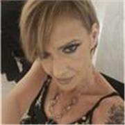 Insegnante di italiano, madre lingua,residente in provincia di cz offre associazione a cz e provincia o da remoto 