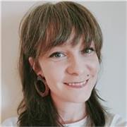 British ESL tutor with 15 years of experience offering remote English lessons. 