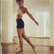 PROFESORA DE DANZA CONTEMPORANEA Y INTERPRETACION