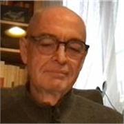 Professeur agrégé de philosophie enseignant en lycée, titulaire d'un doctorat