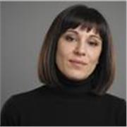 Formadora especializada en inteligencia artificial con más de 20 años de experiencia como consultora y formadora en empresas